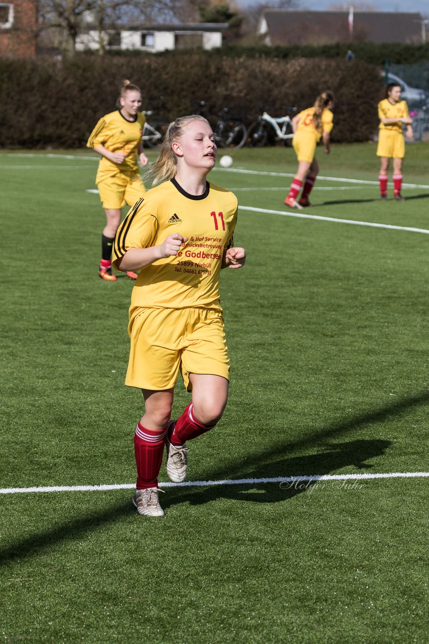 Bild 110 - B-Juniorinnen SG Weststeinburg/Bei - SV Fisia 03 : Ergebnis: 1:2